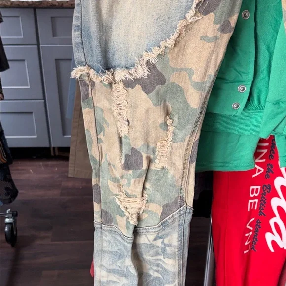 Vintage Distressed Camouflage Patchwork Flare Jeans - Picture 3 of 9